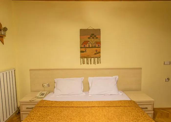 Kro Ipekyolu Konagi Beypazarı